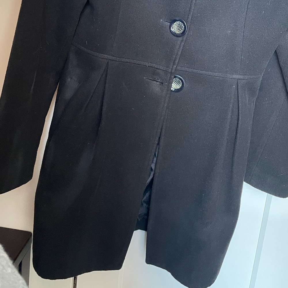 Black coat - Picture 8 of 11